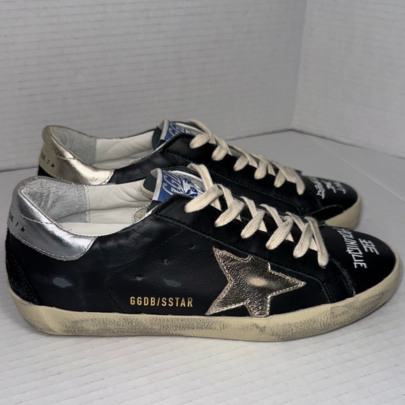 Golden Goose Superstar Sneaker Size: 36 (6) - Picture 3 of 11